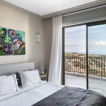 Adam Villa Larnaca
