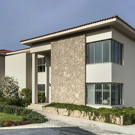 Adam Vila Larnaca