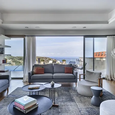 Vila Adam Larnaca